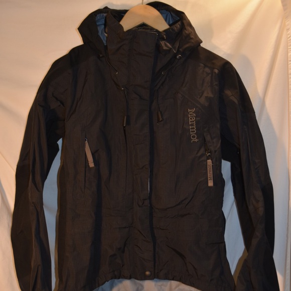 Women’s Marmot Ski Jacket - Picture 1 of 7